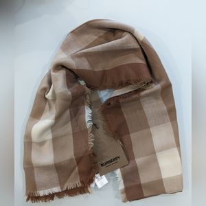 Nwt Burberry Cashmere Scarf